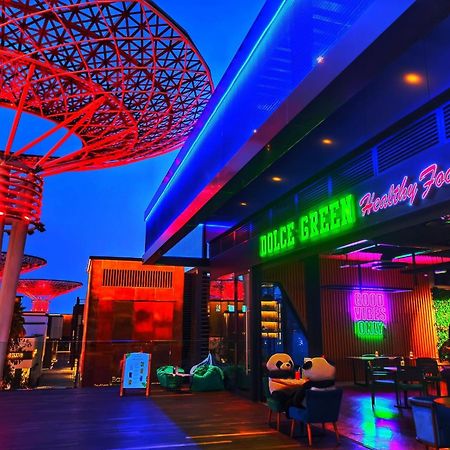 Seaview Beach Hostel Jbr - Walk To Beach - Gym - Pool - Metro Station Dubai Exterior photo
