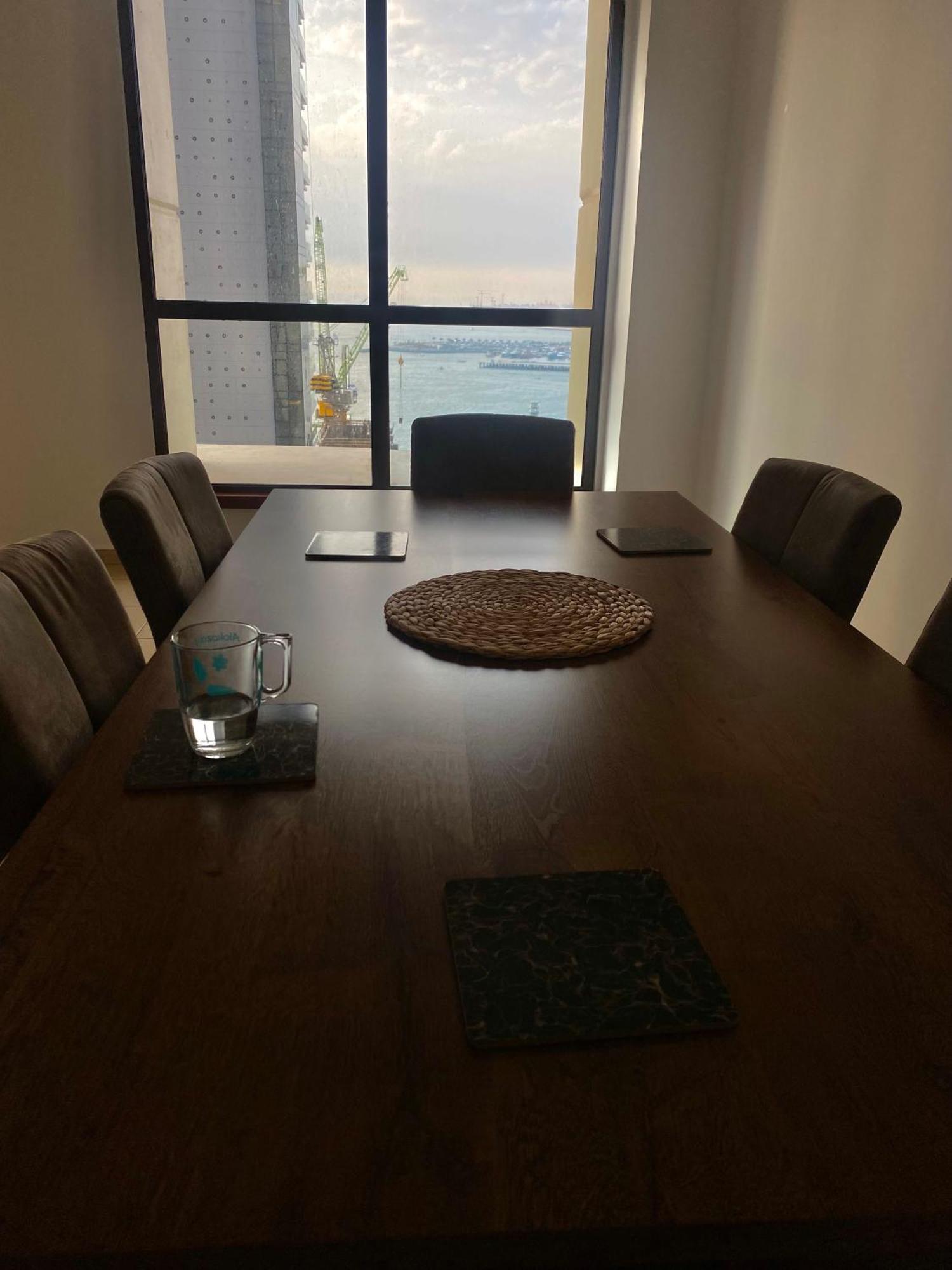 Seaview Beach Hostel Jbr - Walk To Beach - Gym - Pool - Metro Station Dubai Exterior photo